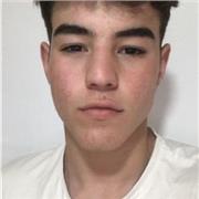 Soy estudiante universitario. Me saqué bachillerato con una media de 7,5. Domino todas las asignaturas pero destaco en las ciencias y especificamente en las matemáticas