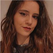 Me llamo María y tengo 20 años, he realizado dos grados superiores en Anatomía y Laboratorio. Actualmente estoy estudiando Biología