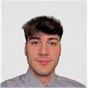 Neolaureato in chimica, volenteroso di far appassionare molti altri ragazzi alla materia.