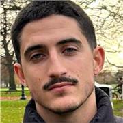 Profesor de Historia, joven, con experiencia de más de dos años en centros internacionales y metodologías activas.