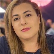 Enseño a los niños a través del arte y el juego creativo