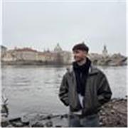 Estudiante de ADE, cursando segundo año de carrera. Me gustaría impartir clases de matemáticas a cualquier persona que lo necesite