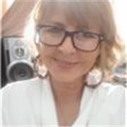 Profesora de N. inicial con formación y capacitación general en lengua y literatura ofrece clases de apoyo en todos los niveles