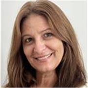 Licenciada en derecho con 20 años de experiencia en Notaría. Con buena dicción y excelente lectura. Se me dan bien los niños. 