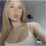 Profesora de todas las materias para ayudar en lo que haga falta 