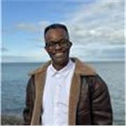 Native English Tutor to adults with enthusiastic and knowledgeable 