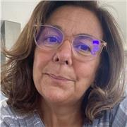 Native !  Ne t'inquiète pas, je suis là pour t'aider avec l'espagnol. Ensemble, on va apprendre et s'amuser.