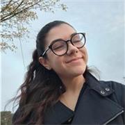 Se sei alla ricerca di un insegnante giovane e pacata che ti spieghi matematica con calma ed in modo partecipe potrei fare al caso tuo.