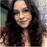 Professora particular de inglês online especializada em comunicação e conversação