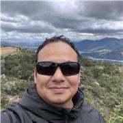 Soy Ricardo, hablante nativo de español, ofrezco clases de español para adultos de forma online.