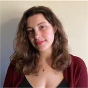 Studentessa offre lezioni di italiano a stranieri