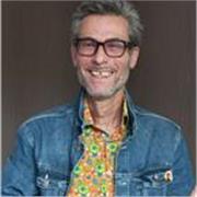 Prof de français vous accompagne dans votre apprentissage de la langue française du niveau A1.1 à C1. 