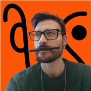 Essere creativi oggi: dalle basi della grafica all'AI. Apprendi il processo di creazione dal brief al prodotto finale!