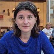Étudiante en sciences politique, je suis bilingue franco-allemande avec un niveau d'anglais natif. Je souhaite aider!