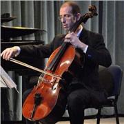 Insegnante con esperienza pluriennale impartisce lezioni di Violoncello anche a bambini dai 5 anni in sù con il metodo Suzuki (insegnante abilitato), ragazzi e adulti. Impartisco lezioni anche di Viola da gamba, Violoncello Barocco e Basso Continuo, Viola
