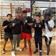 Entrenador de boxeo estilo cubano ,defensa ,contraataques, desplazamientos , velocidad de reaccion y mas