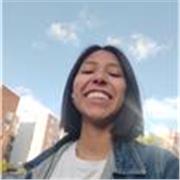 Profesora de diseño gráfico para personas que quieran aprender o reforzar conceptos o técnicas de forma remota