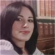 Laureata in Scienze Pedagogiche impartisce lezioni private in italiano, storia, geografia, arte agli alunni delle scuola primaria
