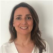 Soy una persona con altas dotes comunicativas y podría dar clases de Comunicación para personas que deseen mejorar su atención al público.