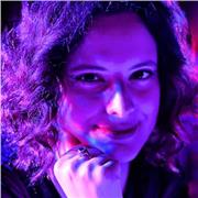 Laureanda in lingue offre lezioni di inglese e francese