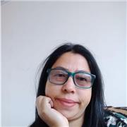 tutor hispanohablante, que le gusta enseñar de manera creativa