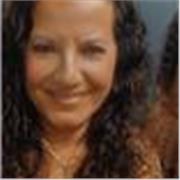 Docencia y coaching en gestión emocional, motivación y liderazgo. Metodología propia validada y orientada a resultados.