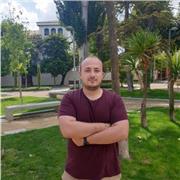 Grado en química y con experiencia en el sector de la educacion