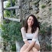 Soy una persona dinámica y trabajo con diversas técnicas educativas. Estoy abierta a dar clases a quien lo necesite.