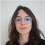 Vous recherchez une enseignante polyvalente, maîtrisant anglais, français ainsi que les arts tel que le dessin, la peinture et la sculpture? Contactez moi !
