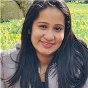 English Tutor teaching students with English as their second language