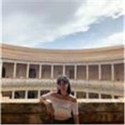 Sono una studentessa universitaria di 23 anni e sono disponibile per fare ripetizioni di lingua (spagnolo, francese, inglese...)