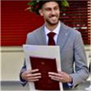 Laureato triennale in scienze biologiche, propone ripetizioni di scienze e biologia online per ragazzi/ di tutte le scuole.