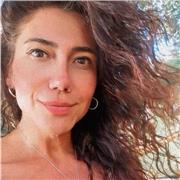 Profesora de acondicionamiento físico y danzas mixtas