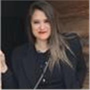 Experte en Marketing et communication depuis plus de 12 ans dans les secteurs du luxe, mode, médias, culture et lifestyle