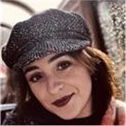 English Tutor providing English lessons