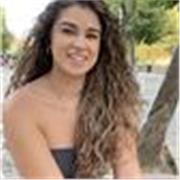 Estudiante de ingeniería con conocimientos para alumnos de primaria y ESO