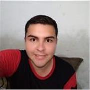 Professor nativo de espanhol, lecionando em escola regular e cursando Letras português e espanhol