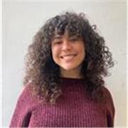 Educadora titulada. Tengo un año de experiencia dando clases de italiano básico y medio.