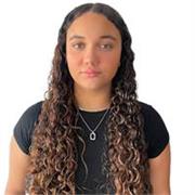 Estudiante de ciclo superior apta para dar clases a nin@s de todas las edades.