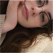 Sono una studentessa in scienze della formazione primaria, offro lezioni di italiano
