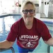 Découvrez la joie de l’eau et la sérénité aquatique avec une ex- championne. 
Les enfants et les adultes rejoignez moi. 