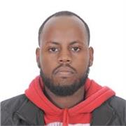 “Una persona disciplinada, que valora la igualdad, y un estudiante multilingüe con excelentes habilidades de comunicación.”