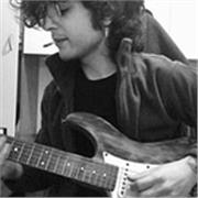 Lezioni di chitarra e pianoforte,livello base,intermedio e avanzato
