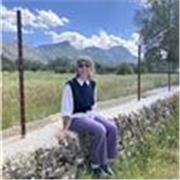 Soy profesora titulada en INEF  de Buenos Aires y tengo mucha experiencia entrenando personas con un criterio basado en la salud
