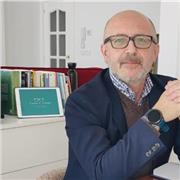 Sociólogo, Master en comunicación política y electoral y entrenador de oratoria ofrece formación particular