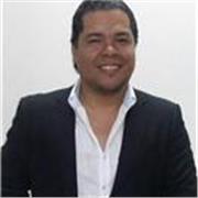 Profesor eficaz de inglés, matemáticas, física, biología y ciencias naturales para todos los niveles.