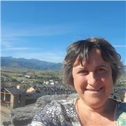 Profesora de matemáticas de instituto da clases particulares a ESO, Batxillerato, CFGM y adultos. También lenguas, fís. i quím