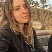 Estudiante del Grado en Turismo y especializada en idiomas (italiano, español e inglés). Doy clases hasta el nivel B2.