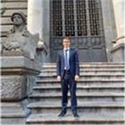 Laureato in Lingue e Letterature straniere offre ripetizioni di tedesco e inglese per studenti di scuole medie e superiori