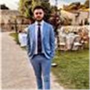 Soy un docente de Lengua comprometido con el desarrollo integral del alumnado, que entiende la enseñanza como una herramienta para